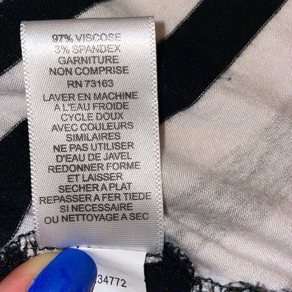 Cable & Gauge Petite Striped, Strappy Back Shortsleeved Top - Picture 9 of 9